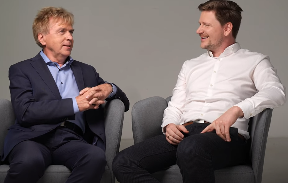 GENERÁCIÓVÁLTÁSRÓL SZEMÉLYESEN